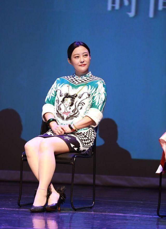 41岁郝蕾太惊艳!