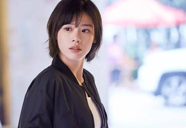 《橙红年代》里的陈瑶也太美了,萝莉的脸御姐的身材!