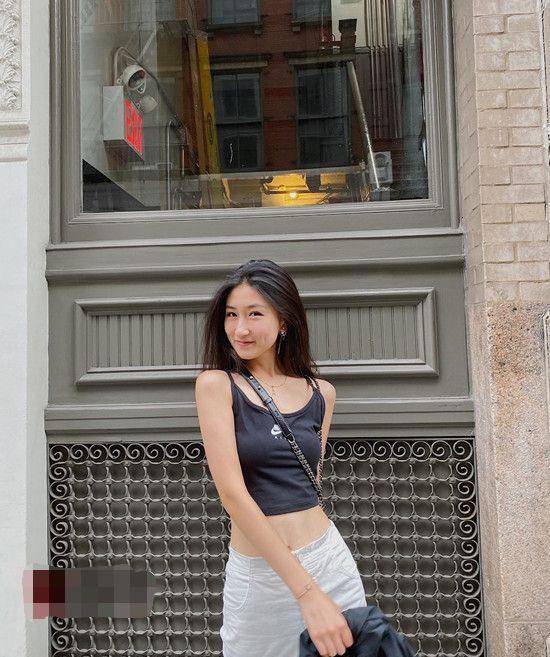 史小诺,是一个内心非常的文艺,很感性的美丽女人,她老公是谁?
