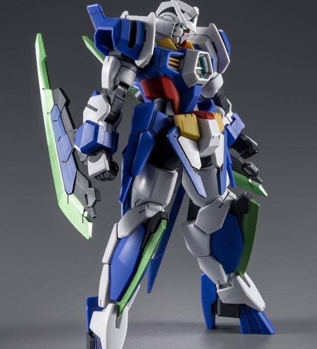 以前作为杂志附录出现过的高达age-1剃刀型与age-2月神狩猎型的相关