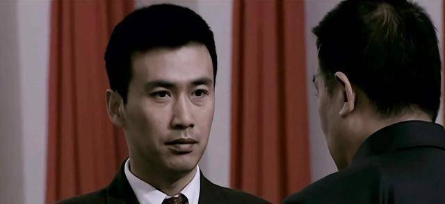 第四名:《暗算》,这部剧改编自麦家同名小说,还是由柳云龙自导自演的