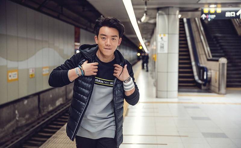 看看郑恺就知道了,幸运简直是为他量身打造_赵薇_电影_时候