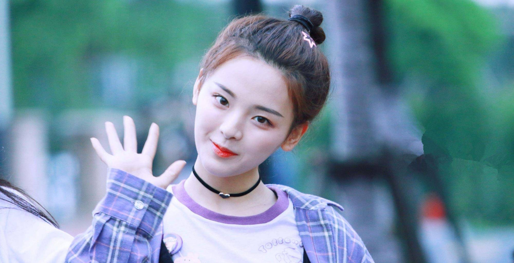 资源好,新剧不断,杨超越为什么能这么火_偶像_争议_发展