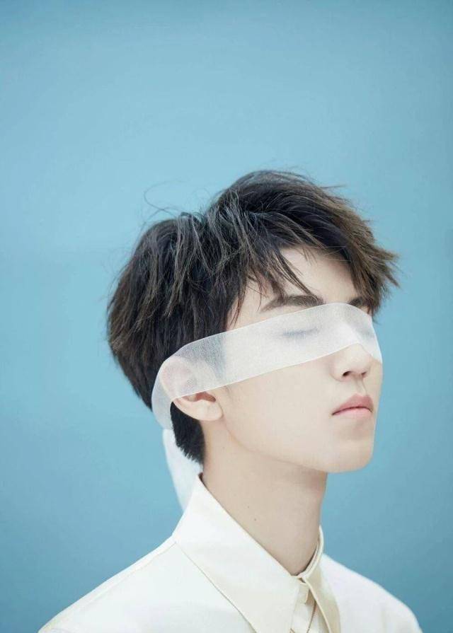 王俊凯_易烊_女生