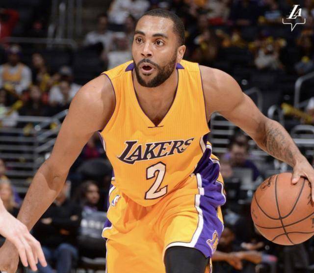 艾灵顿因伤缺席比赛,湖人伤病名单再添一人_球员_问题_沃格尔