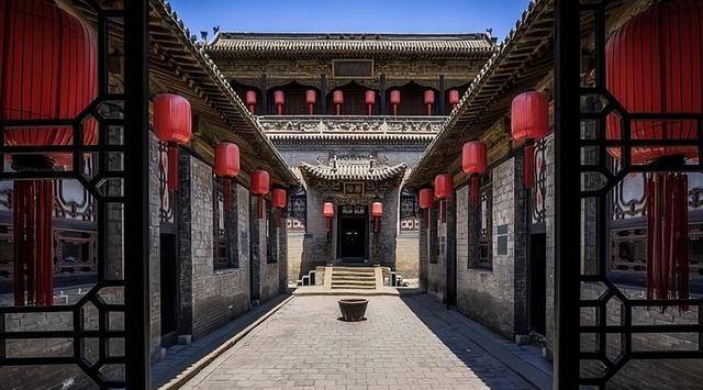 2019年乔家大院摘牌：一夜之间，1050平店面被腾退，服务员大换血