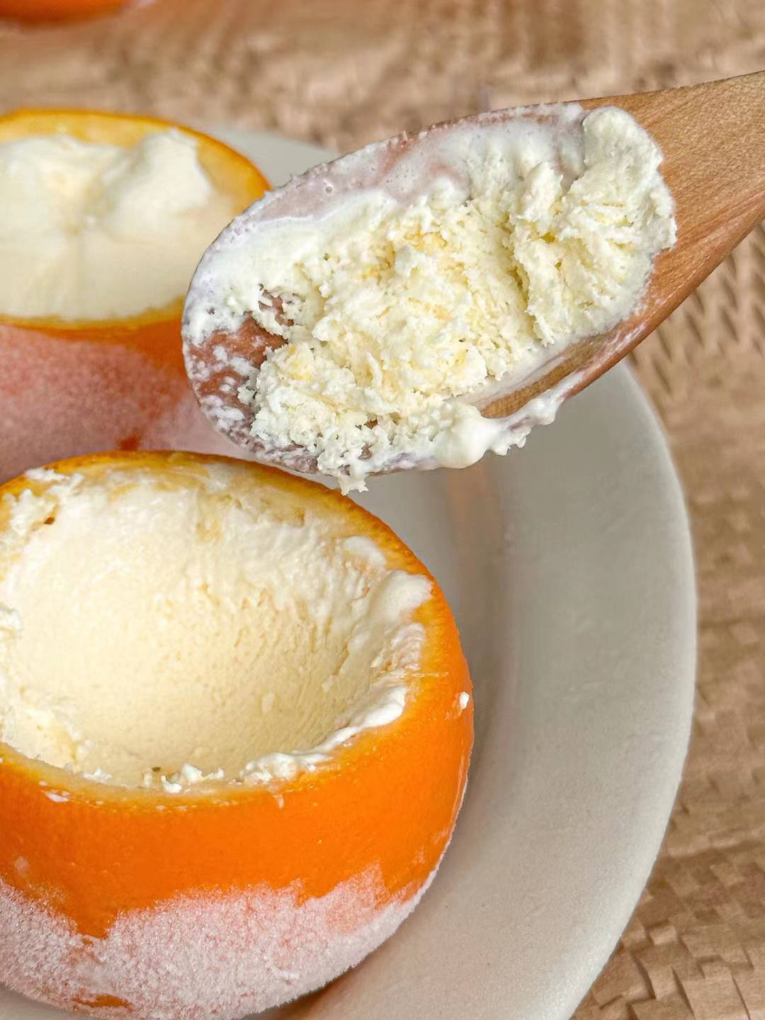 自制香橙冰淇淋 只需3种食材,浓浓橙香,甜中带酸_橙子_小时_巧克力