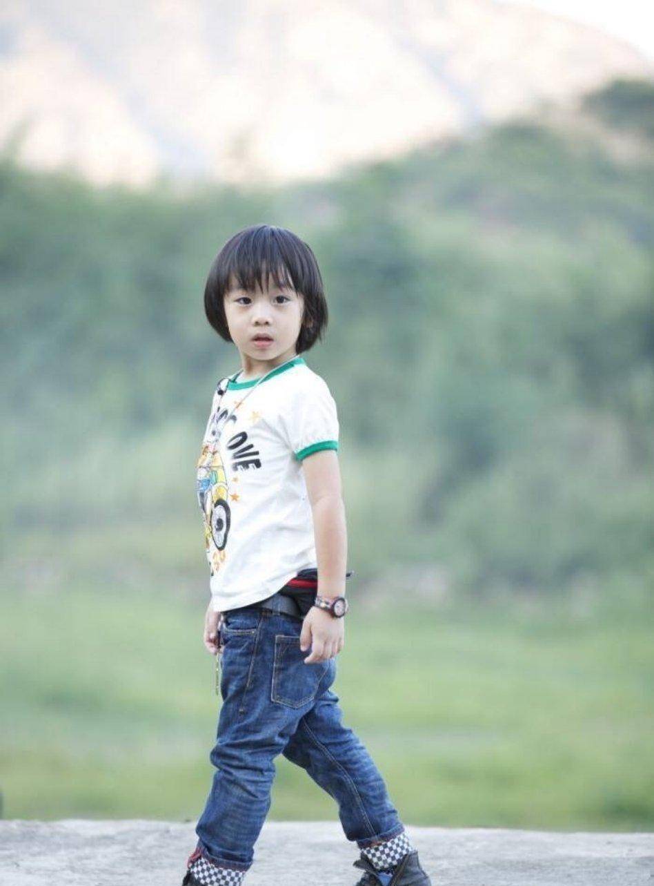 林志颖儿子kimi长大了!