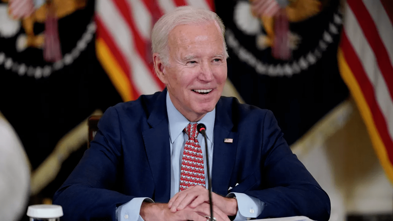 (在对华风向上,拜登开始转变了)首先,这份报告是在2021年首次发布的