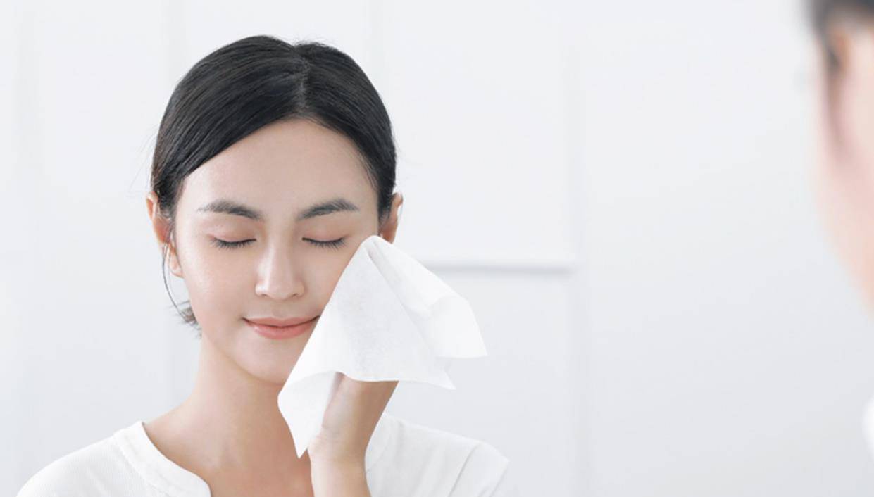 坚持30天用温水洗脸,皮肤有什么变化?用冷水或热水洗又会怎样?