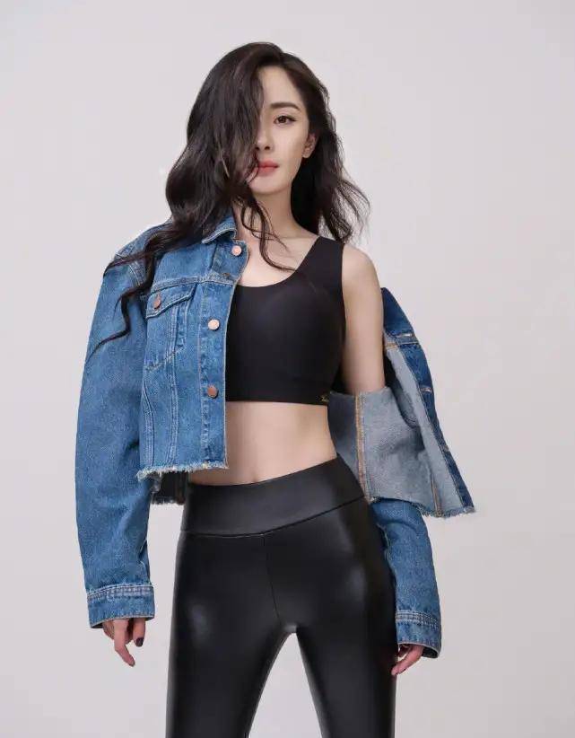 杨幂漫画腰要火了,还要不要人活?_玫瑰_身材_挑战