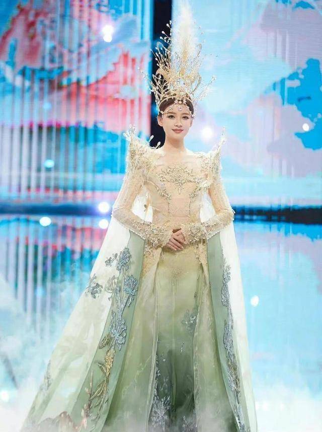 今年没有金鹰女神!网友票选历代金鹰女神最美是她_作品_中国_电视