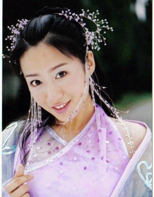 你细品朱茵的颜值,除了紫霞仙子还有哪个角色称得上真正的美女?