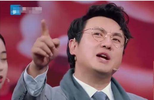 沈腾撞脸徐峥,两位当年的颜值如此出众,放现在那也是小鲜肉_观众_节目