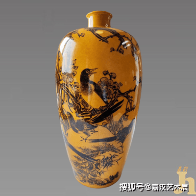 特殊工艺特别打造：“大清康熙年制”鸡油黄花鸟纹赏瓶_搜狐网