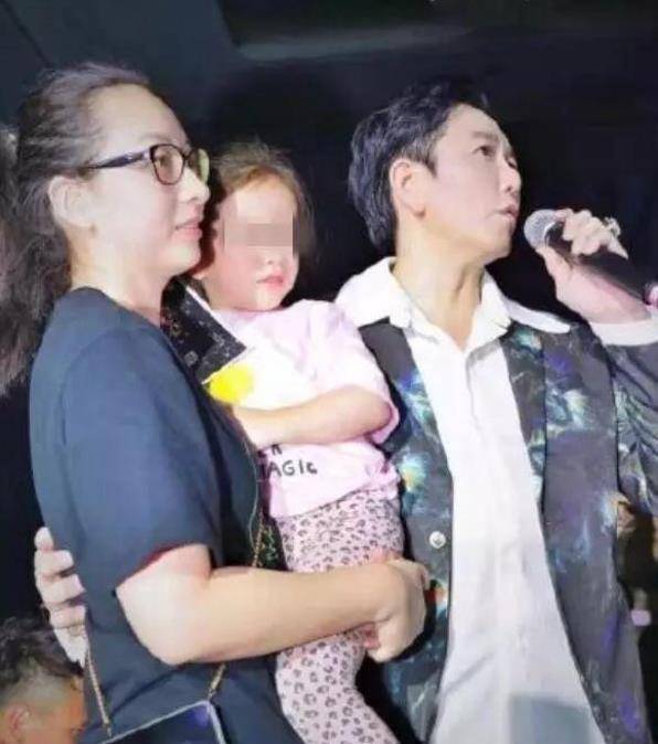 温兆伦爱国之心铺天盖地歌声不输演技潇洒爱情持续收获真爱_经典_合作