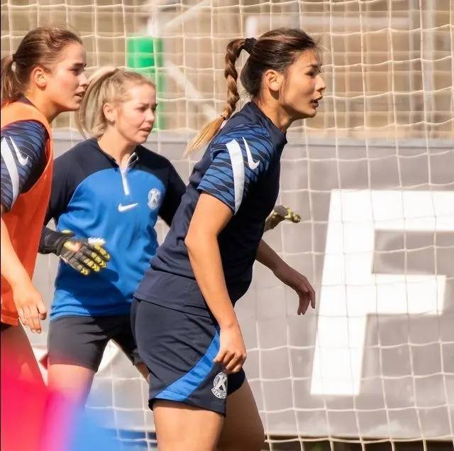 锁定冰岛主力中锋位置,涂琳俪有望成为中国女足锋线上的一把尖刀_欧洲