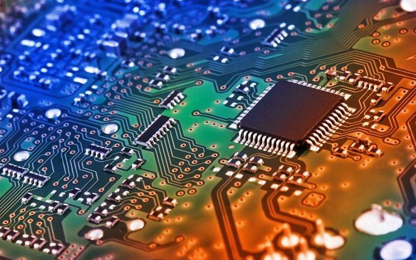 集成电路芯片的工作原理_控制_晶体管_电子元件