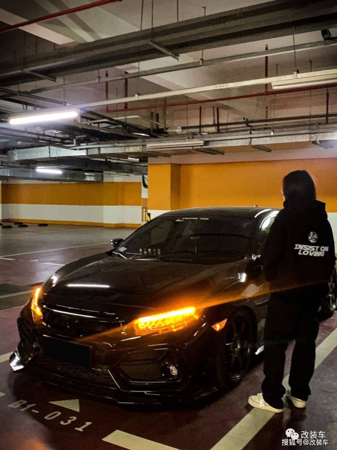 小姐姐的"黑武士"本田10代思域fk7,牌还没上就开始改装_搜狐汽车_搜狐