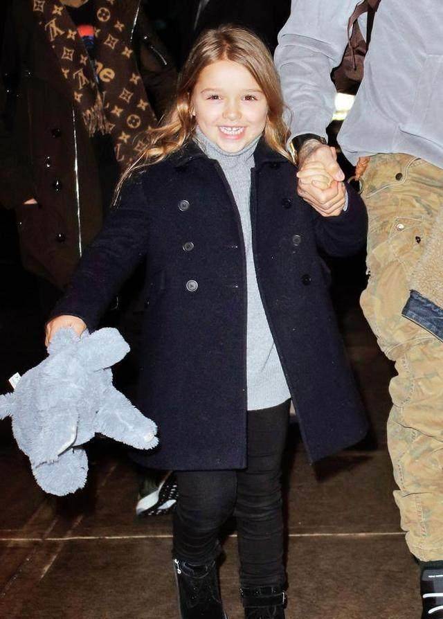 贝嫂维多利亚:小七天生就是个明星_贝克汉姆_小家伙_孩子