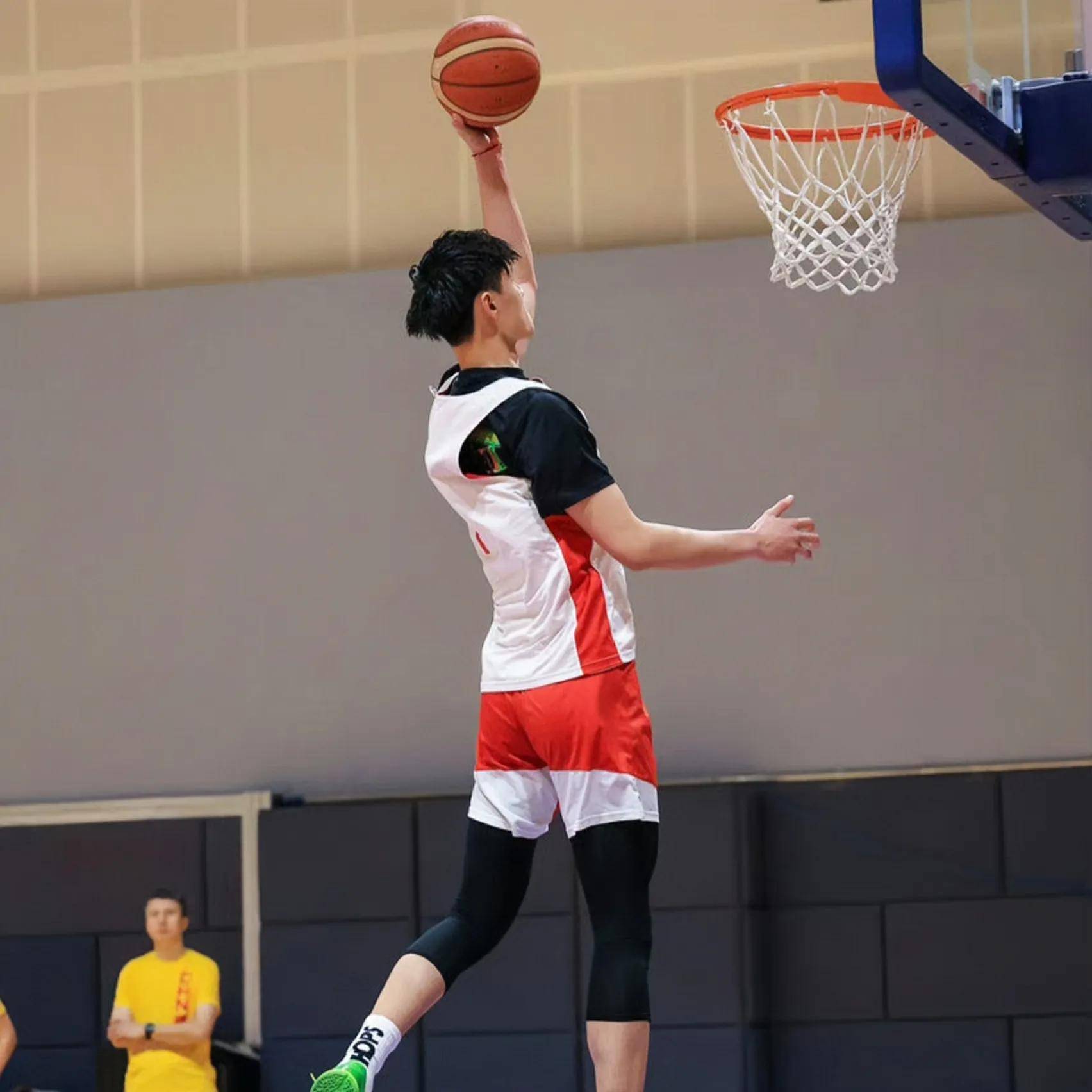 男篮3人弹跳最强,小丁接班人在内,一人获扣篮王,一人身高占优_能力_张