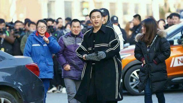 张艺兴险成首位90后下岗员工极限男人帮不走寻常路_黄磊_罗志祥_黄渤