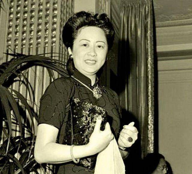 张乐怡:小宋子文13岁的娇妻,年轻时貌美如花,后跟随宋逃到美国_庐山