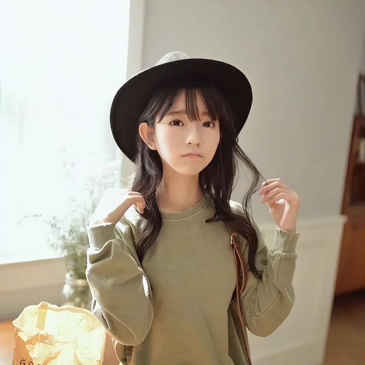 朴善慧,这位喜欢游戏,动漫,岛国文化又喜欢cosplay女孩,她用自己的