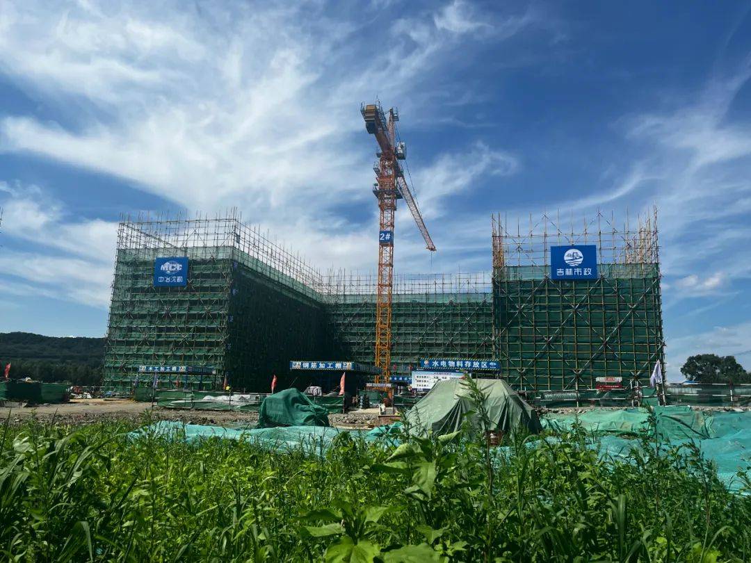 吉林化工学院丰满校区建设项目两栋单体建筑已经封顶_校园_施工_投资
