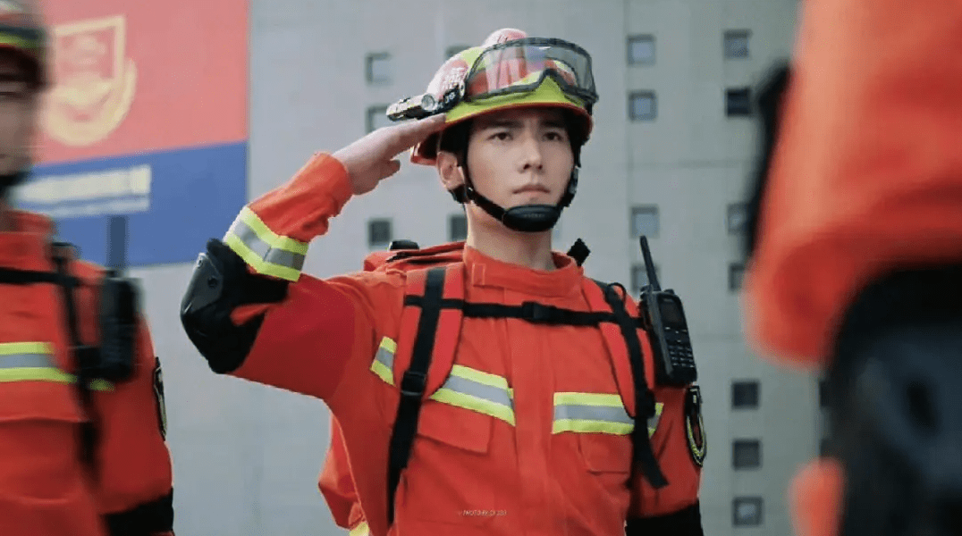 些人都在评论电视剧《我的人间烟火》中的男主宋焰,女主许沁的爱情