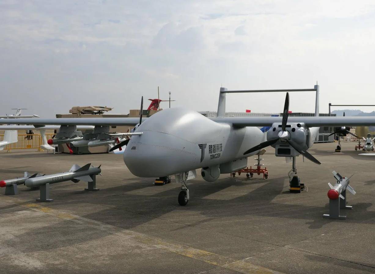 "双尾蝎"无人机,开启全球首次编队飞行,具有重要意义_技术_机型_系统