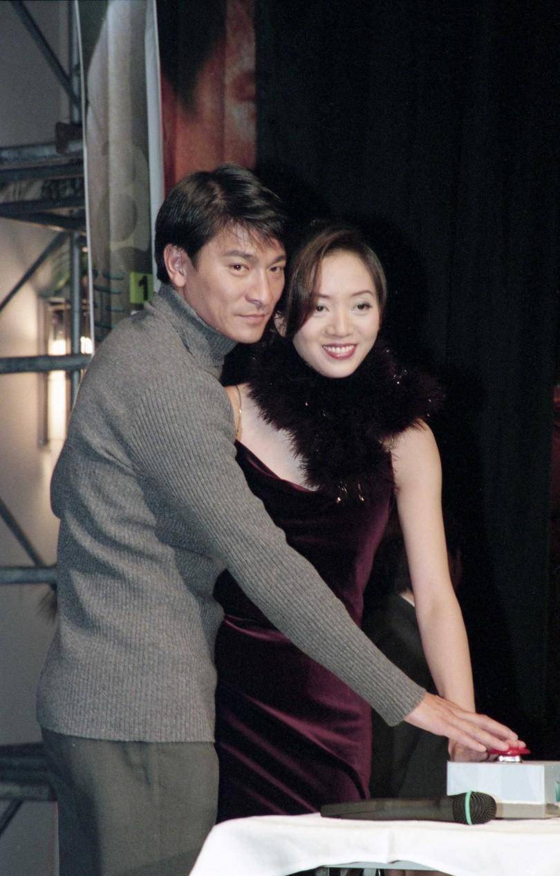 香港的女儿"雌雄同体"的梅艳芳有了接班人,最后一位是玉女掌门_郑秀文