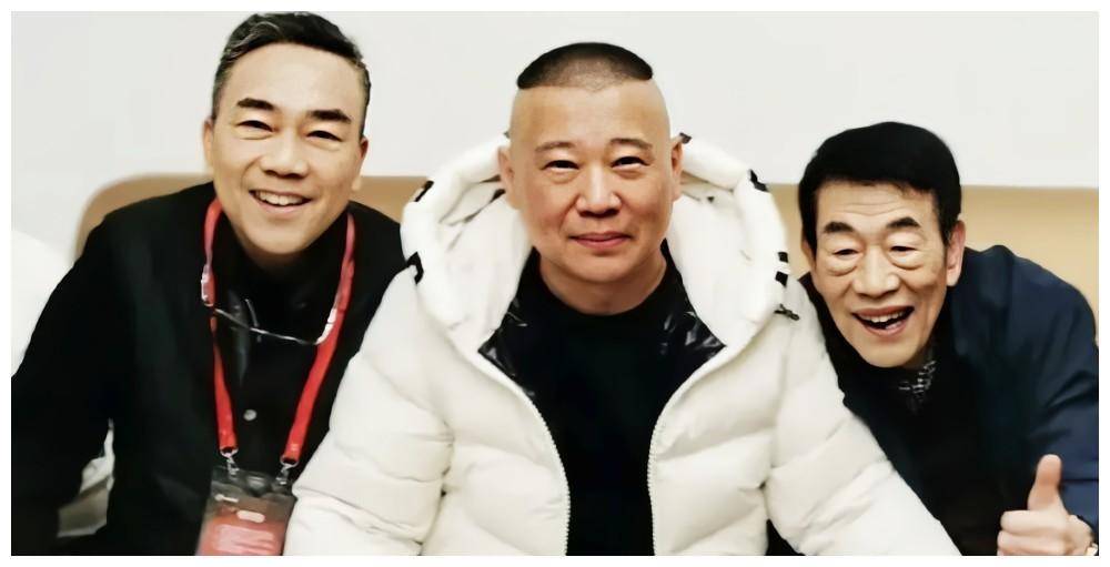 90多岁走穴做直播,相声大师杨少华过得不如郭德纲?