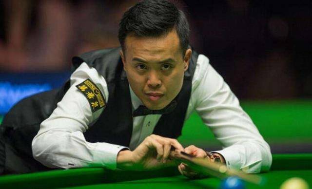 中国香港名将傅家俊本赛季的状态不佳,在今天凌晨的斯诺克世锦赛资格