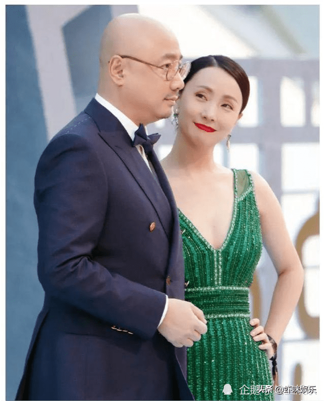 与初恋相守47年,她们生活就像偶像剧_谢楠_吴京_陶虹