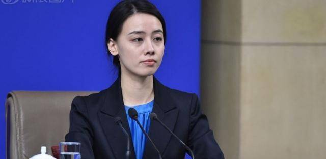 她是总理亲信翻译,"中国最美外交官",向世界展示了中国女性美_姚梦瑶