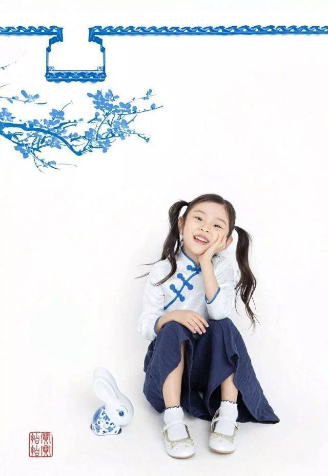 有网友爆料,宋慧乔更换了ins的头像,并删除了大量照片,疑似与宋仲基情