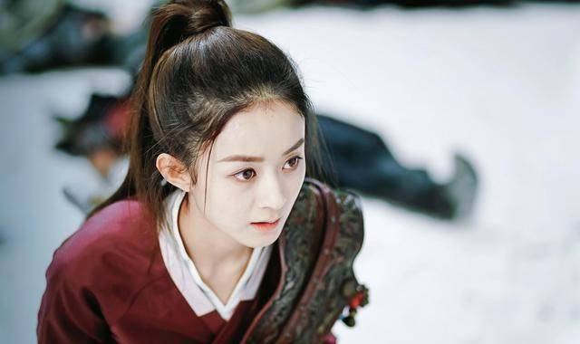 《有翡》副导演曝剧组潜规则,上司睡女演员,王一博被团队坑惨!