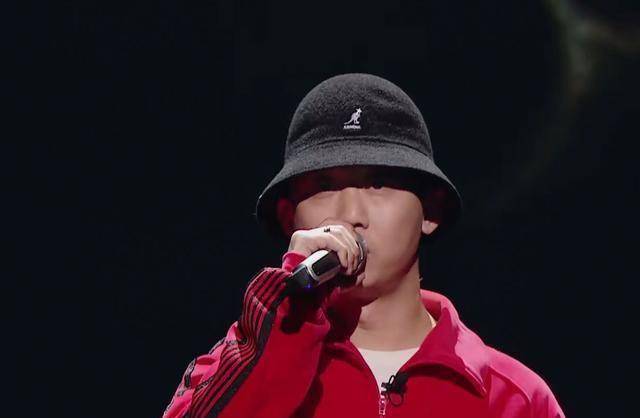 gai与陈小春强强联合,神啊救救我炸翻全场,期待更多合作!