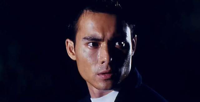 他是tvb前花旦的表弟,年轻时帅过古巨基,49岁复出跑龙套_海俊杰_回巢