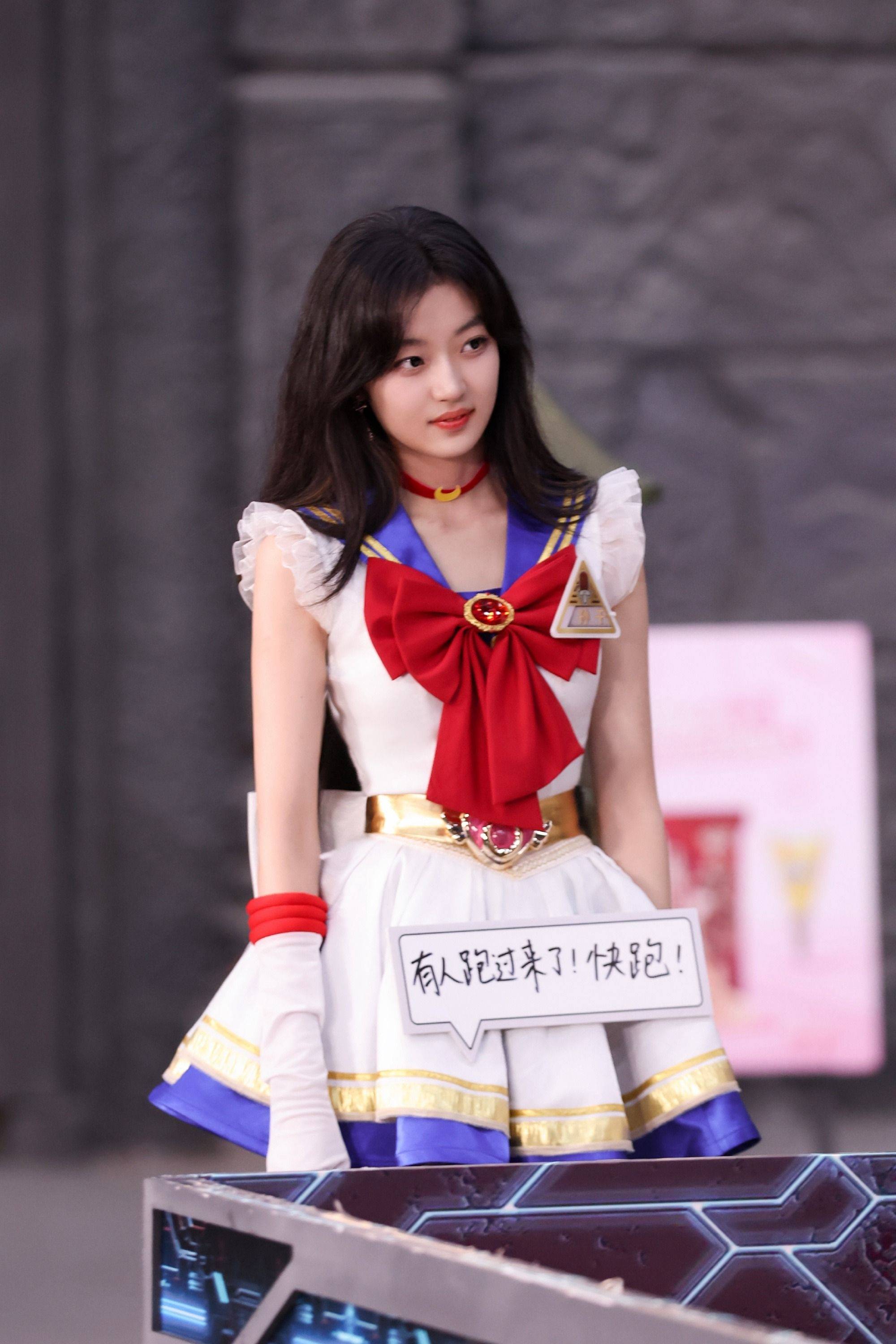 孙千长发飘飘连衣裙甜美可爱写真_少女_美貌_灵气