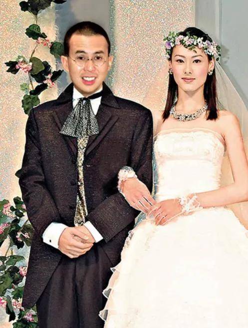 放弃5亿分手费,当时都说她惨,现在看来她才是人生赢家_梁洛施_李家生