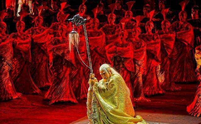 苏武:被扣留匈奴十九年,每天以草根充饥,始终没有背