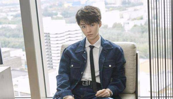 大家觉得王俊凯是个暖男吗?_眼睛_女生_感觉