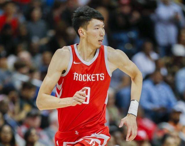 本世紀至今，NBA試訓臂展排行，周琦上榜，第一可站著扣籃