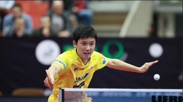 许昕4-2晋级,将与皮切福德争夺决赛名额_比赛_双方_对阵