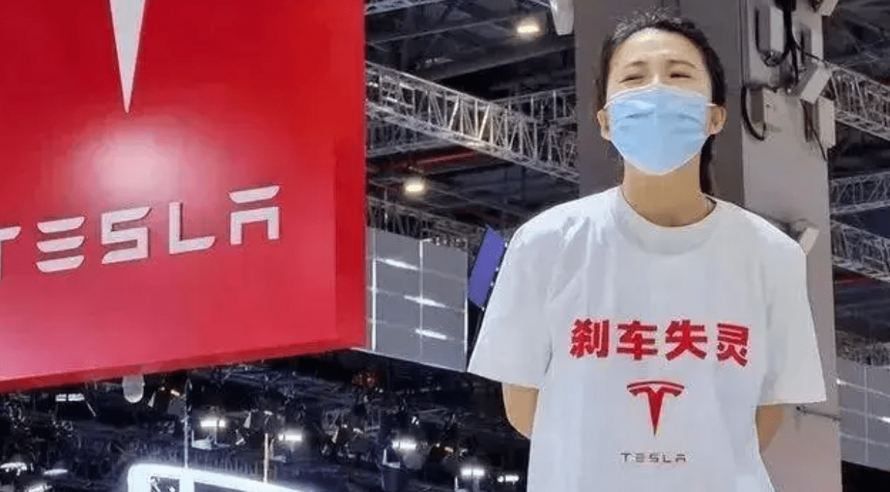 特斯拉起诉张女士索赔500万,即将开庭,留给张女士的时间不多了_车辆