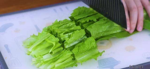 糖,胡椒粉,香油,花椒油饭饭小厨火锅底料,盐花椒,干辣椒,白芝麻,葱花