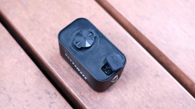 迈极炫 SEEMEE300感应追光尾灯:八大硬核科技,为安全骑行护航