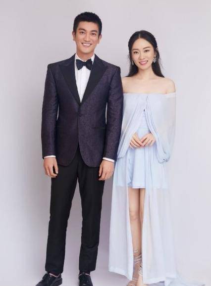 大家都知道杜江十分爱老婆霍思燕,之前在节目中就说过自己的钱是全部